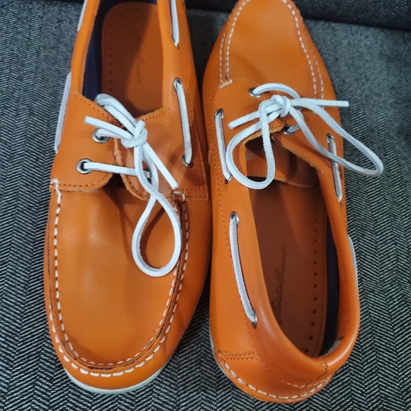 Eddie Bauer Boat Shoes - Picture 1 of 3